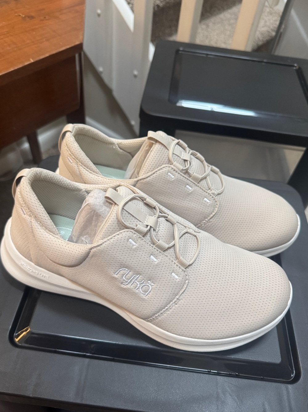 Brand New Ryka Women's Neutral Beige Lightweight Walking Sneakers Re-Zorb Lite